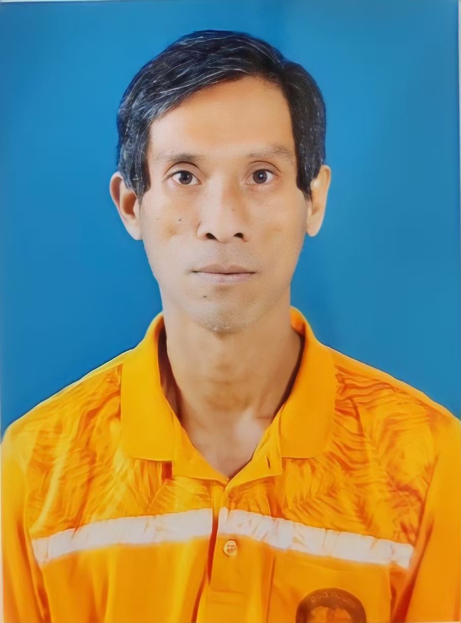 นายโกเมศ  นึกสู้